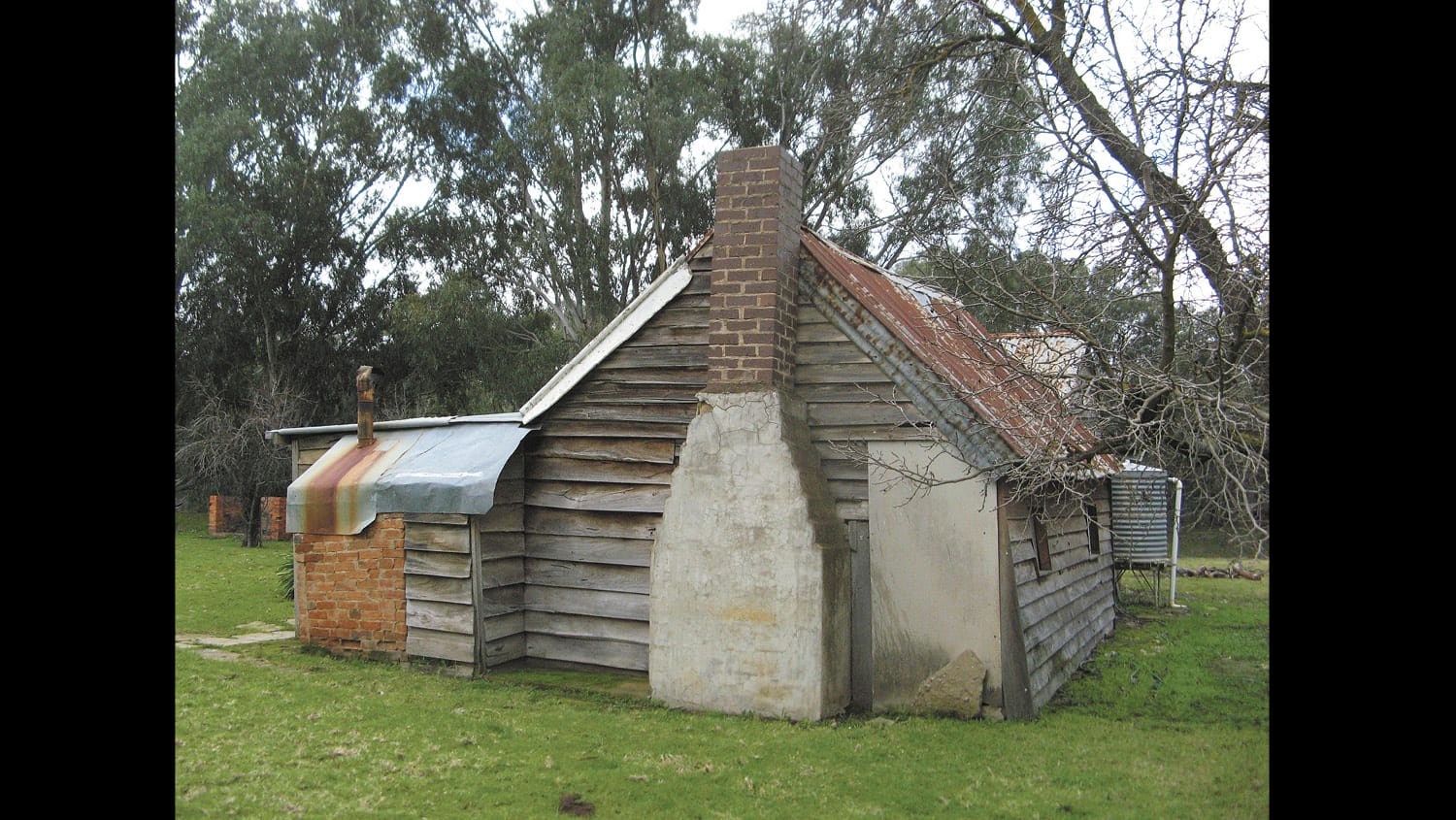 Masters Landing on the Edge