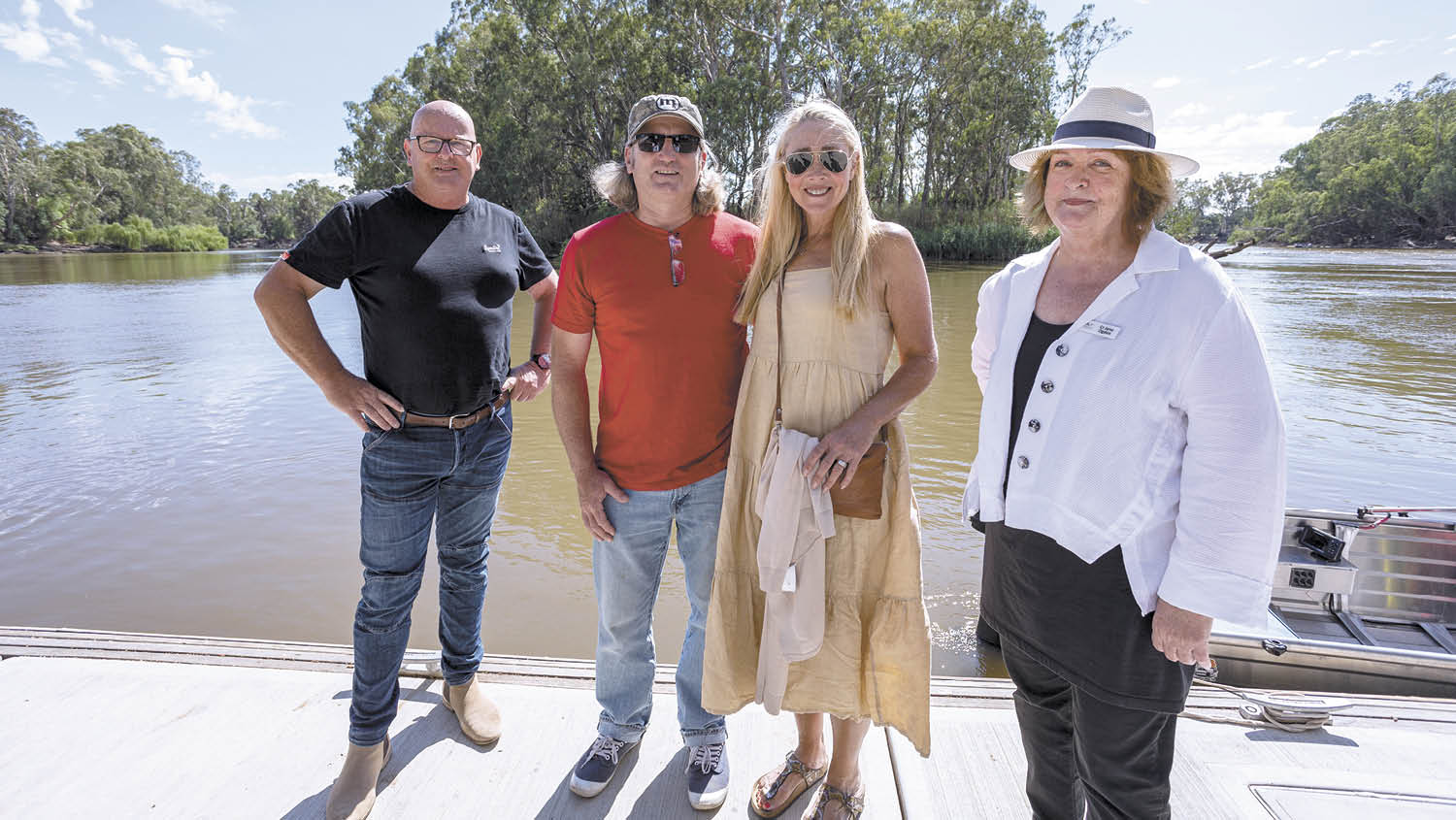 Massive Murray Paddle set to finish in Koondrook