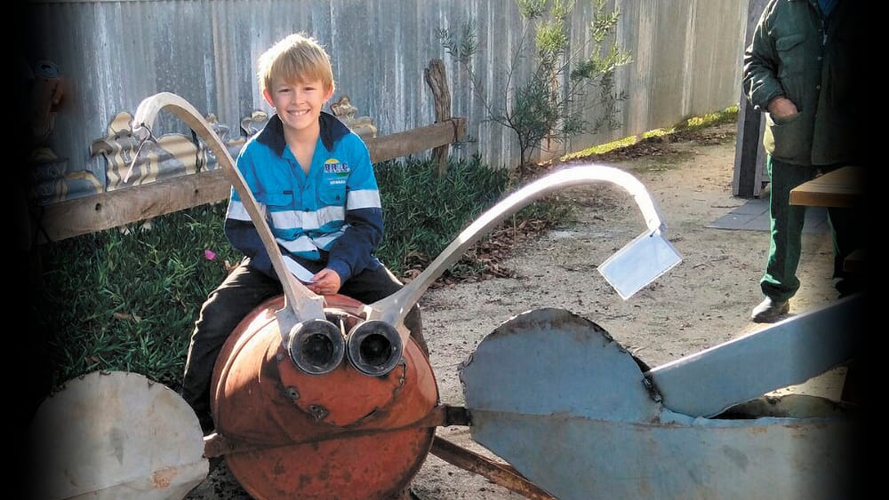 Moulamein Art Gallery Sculptures Shine post image