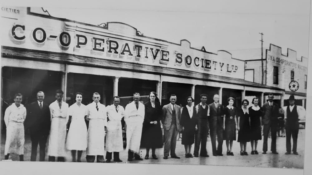 Una ends after 103 years post image