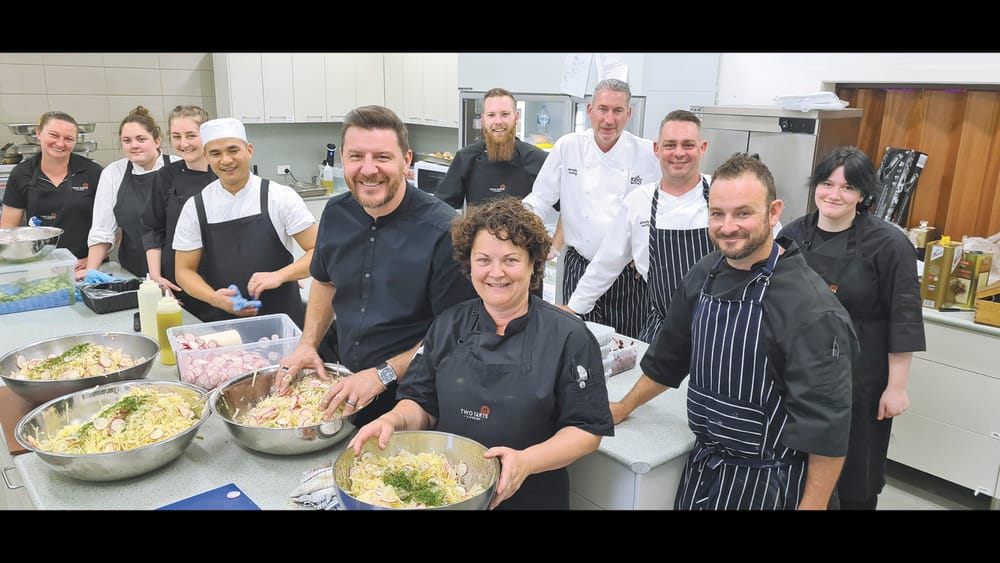 Gala Dinner Brings Celebrities post image