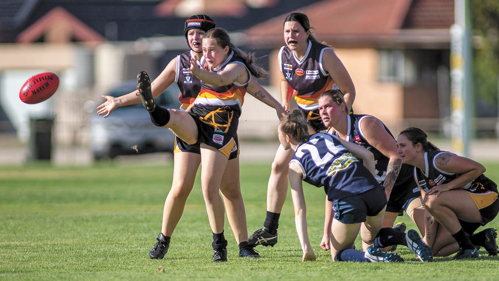 Women's Football returns to Kerang post image