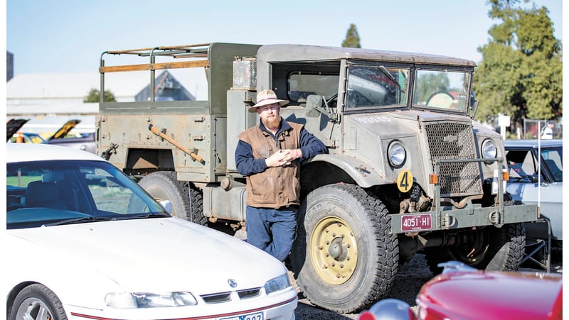 Cars and bikes delight at Kerang post image