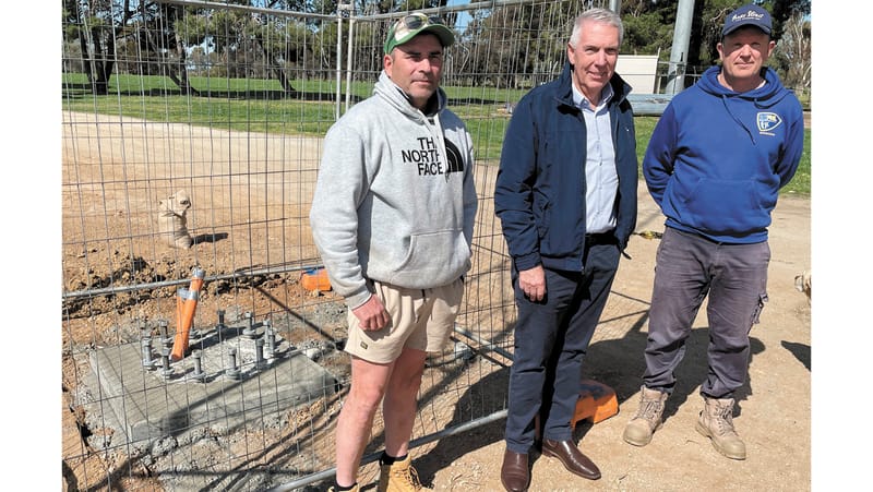 Leitchville light towers going up post image